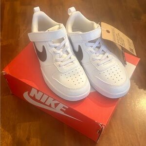 Nike Court Borough Low Recraft  – White/Burgundy Crush (1Y)